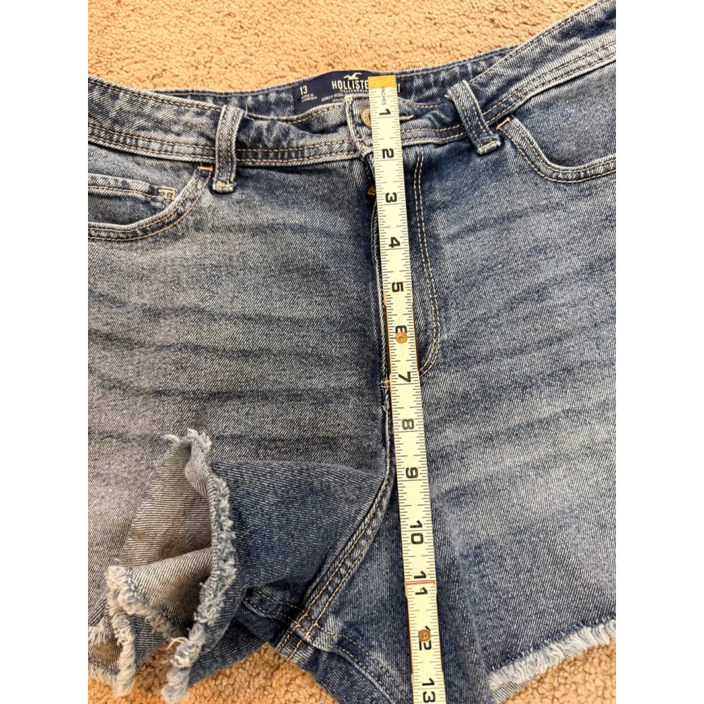 Woman's Hollister Blue Curvy High-Rise Vintage Stretch Cutoff Jean Shorts 13 Y2K